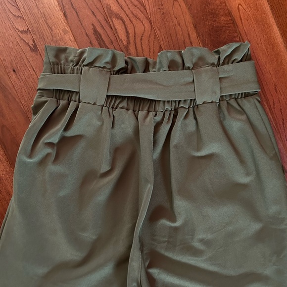 Cropped Pants 💚 - Picture 7 of 7